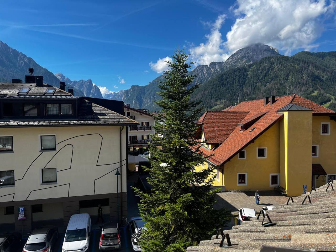 Stroblhof Toblach-Toblach Exterior foto