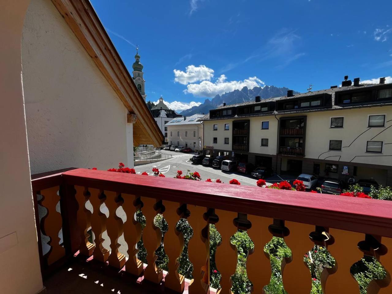 Stroblhof Toblach-Toblach Exterior foto